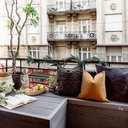 Chill On The Screened Balcony-Budapest Most Historic Landmarks Exterior foto