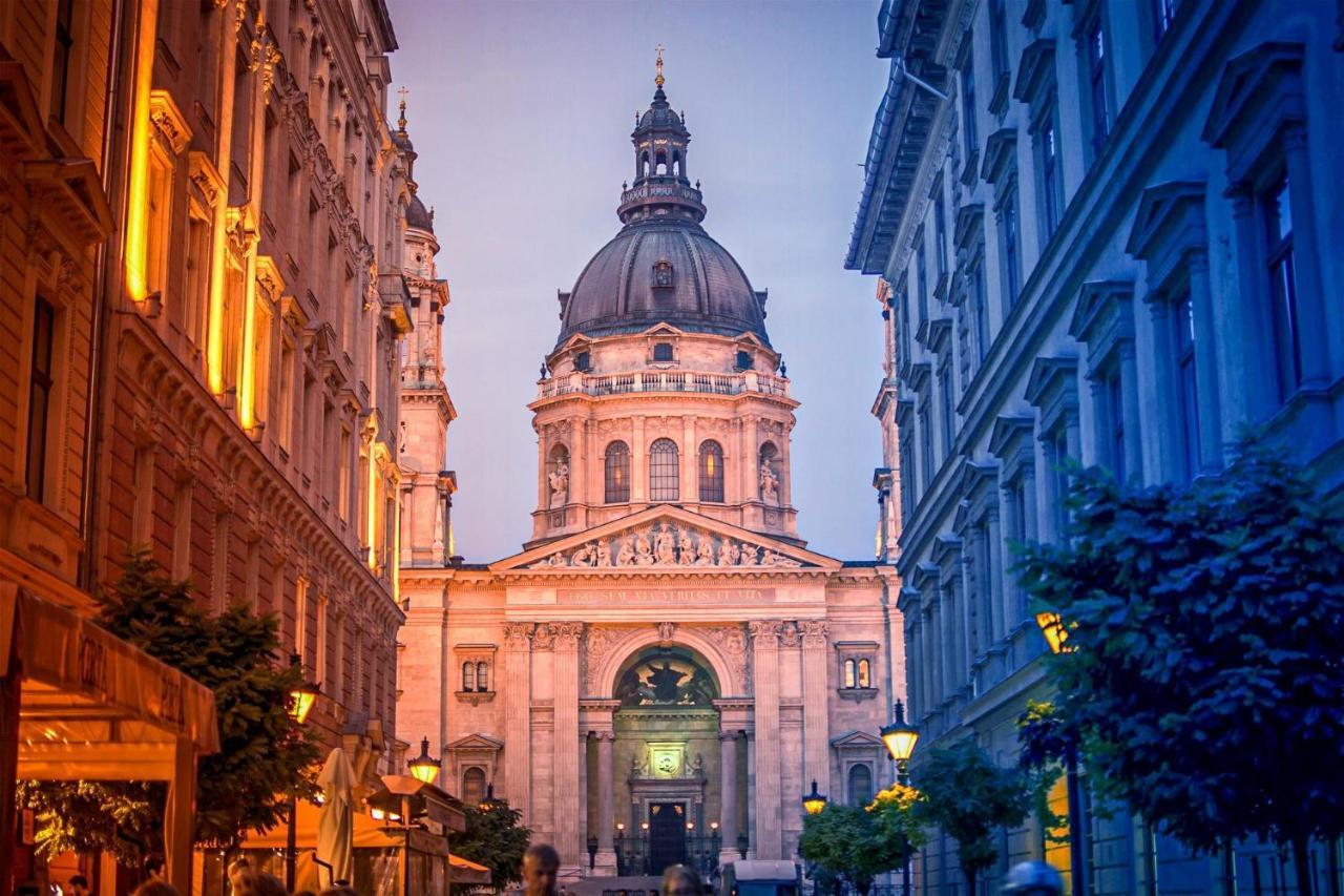 Chill On The Screened Balcony-Budapest Most Historic Landmarks Exterior foto